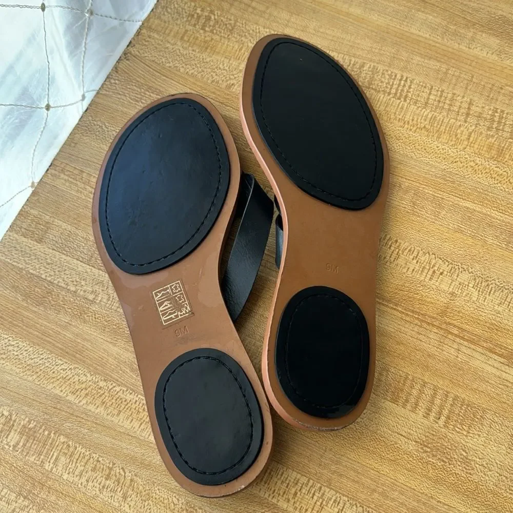 Tory Burch Sandals.